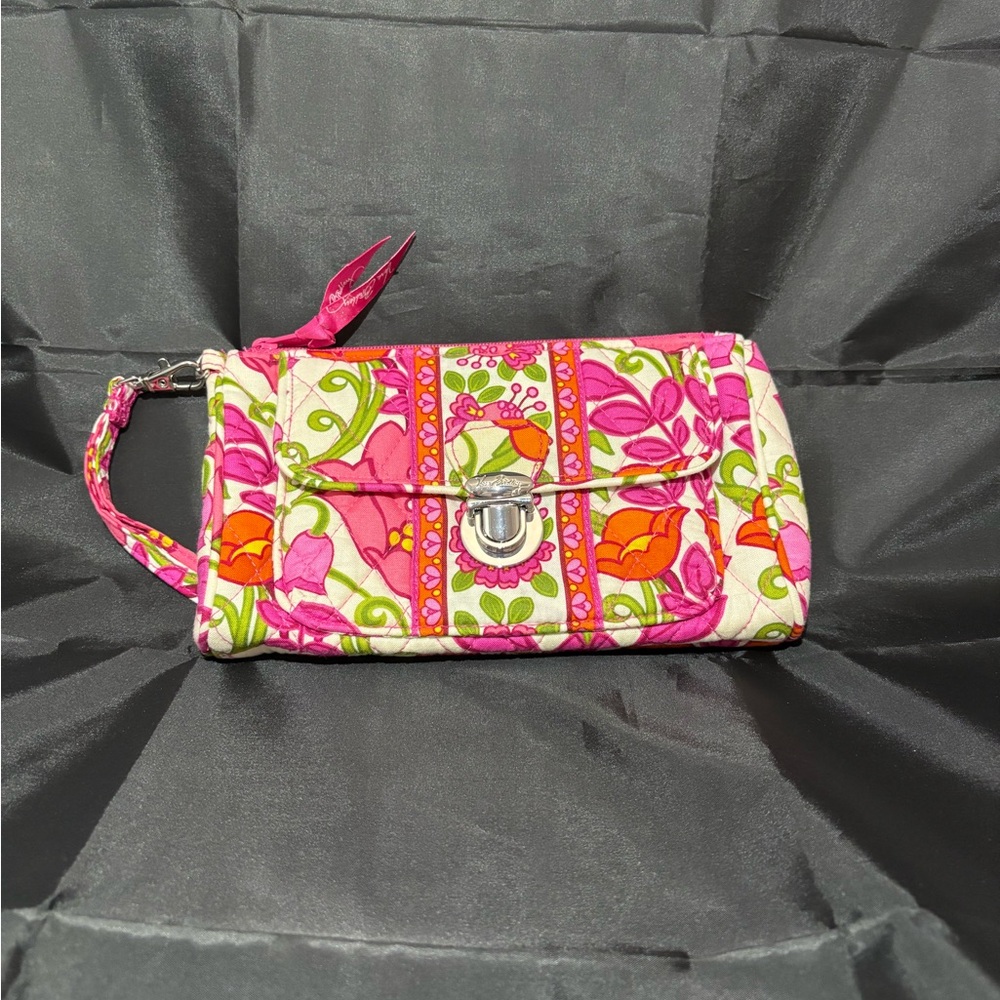 Vera Bradley Pushlock Wristlet -New without tag